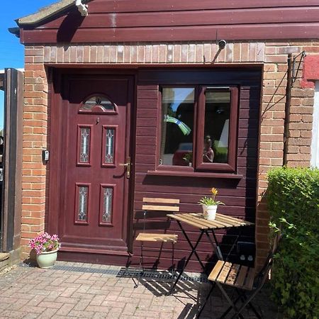 The Cotswold Nook Hotel Dursley Exterior foto